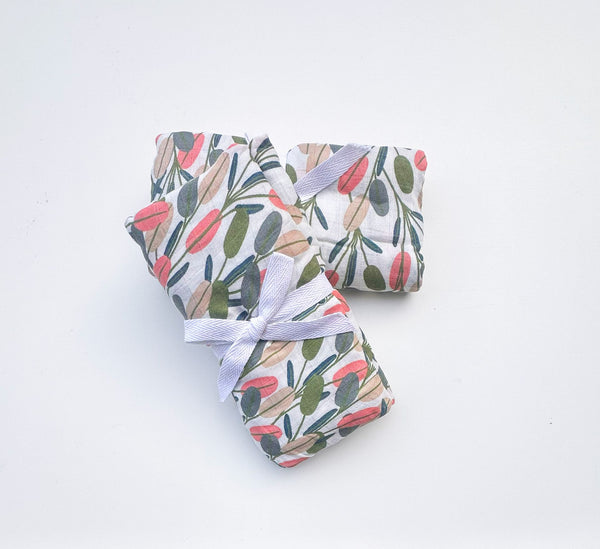 FLORA SWADDLE SAGE