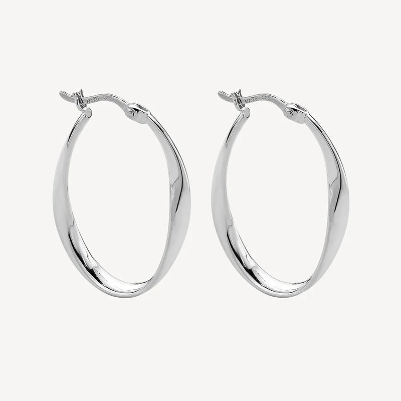 SILVER RIBBON OVAL HOOP